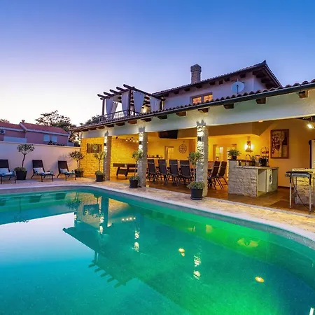Karmen Villa Zaton (Zadar)