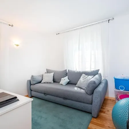 Karmen Villa Zaton (Zadar)